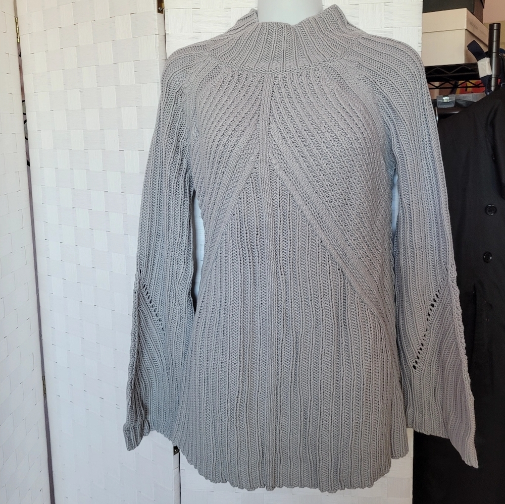 Women's Andrea Jovine Long Sleeve Sweater Size Large